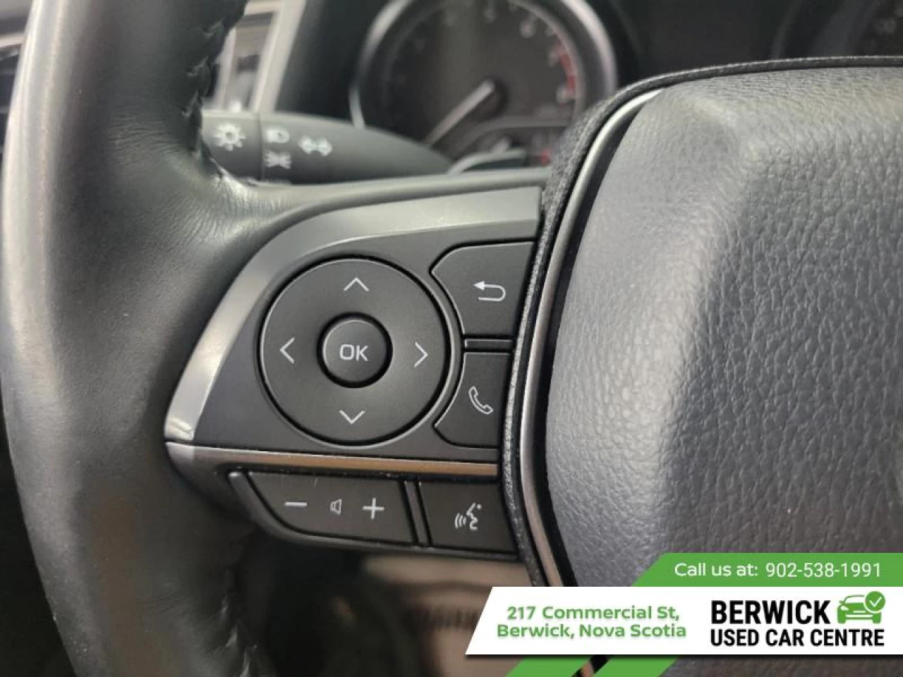 2023 Toyota Camry SE Main Image