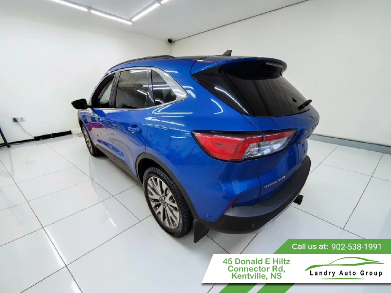 2021 Ford Escape titanium Main Image