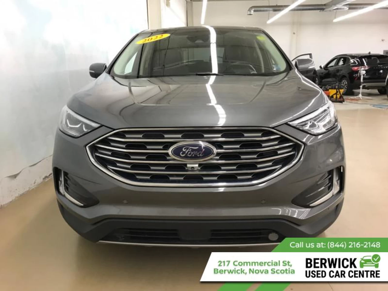 2022 Ford Edge Titanium Main Image