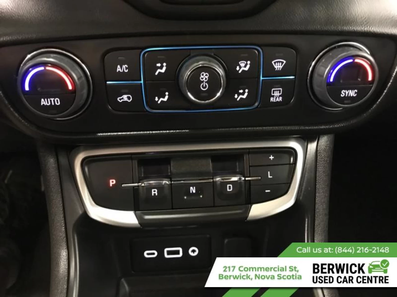 2022 GMC Terrain SLE AWD Main Image