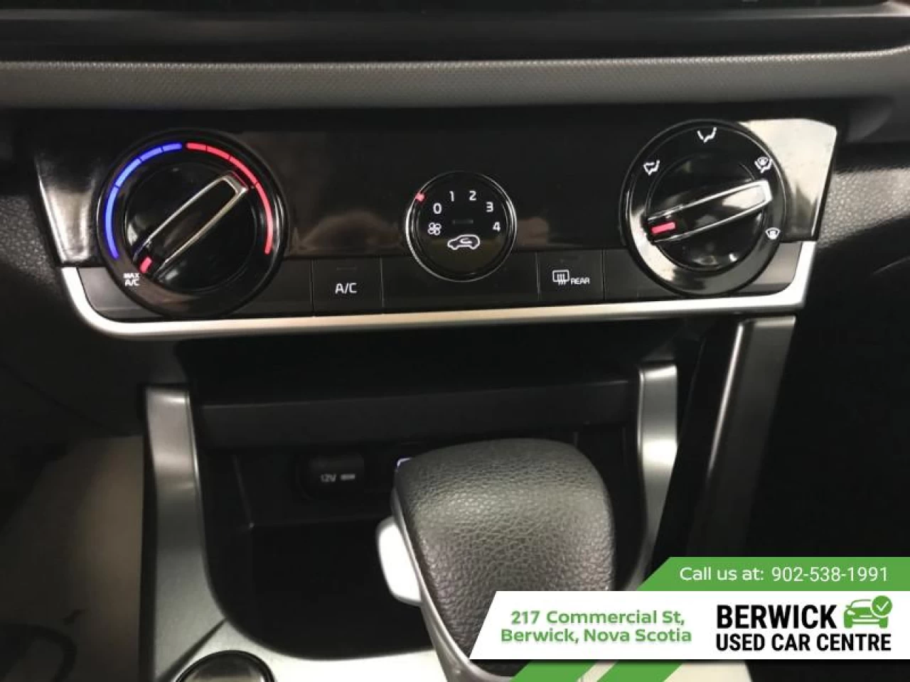 2021 Kia Seltos LX AWD Main Image