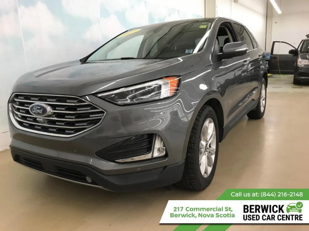 2022 Ford Edge Titanium Main Image