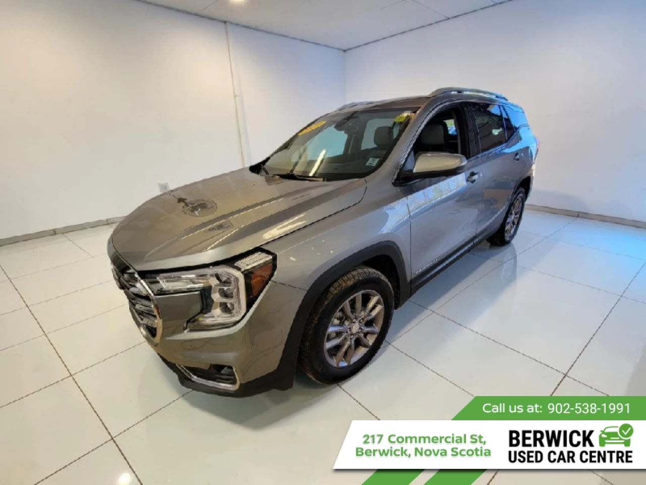 2023 GMC Terrain SLT Main Image