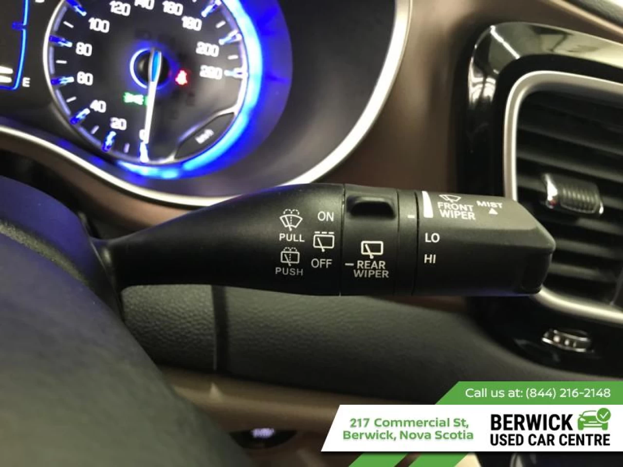 2022 Chrysler Grand Caravan SXT Main Image