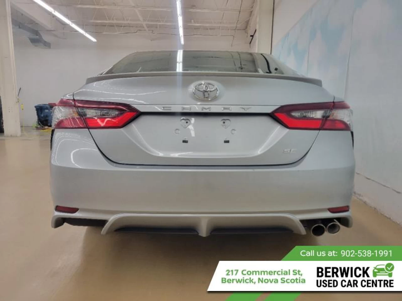 2023 Toyota Camry SE Main Image