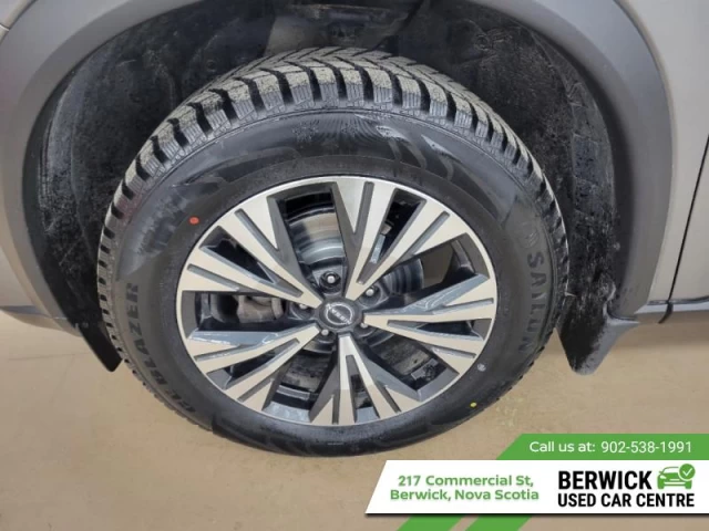 Nissan Rogue SV Moonroof 2023