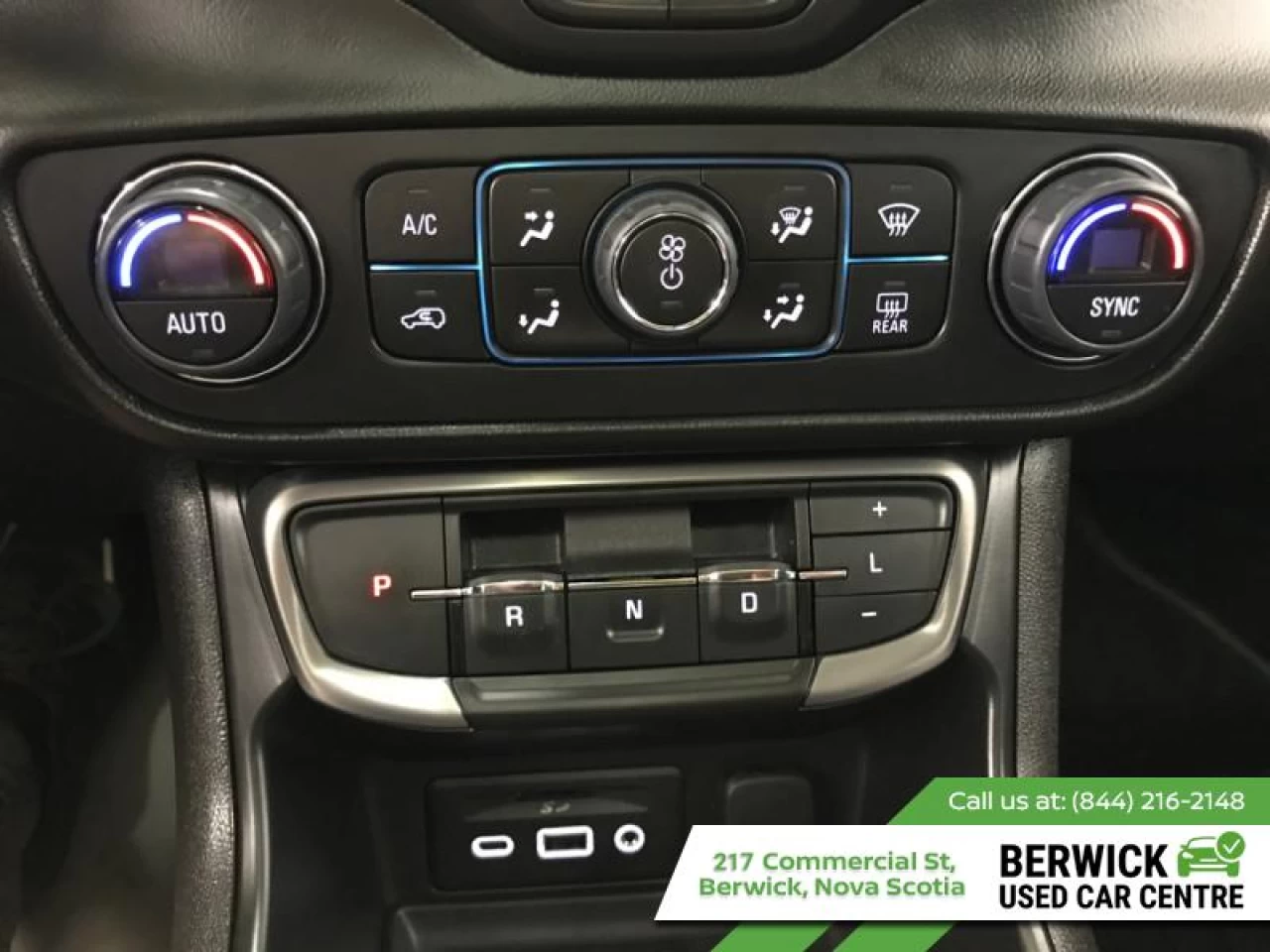2022 GMC Terrain AT4 Main Image