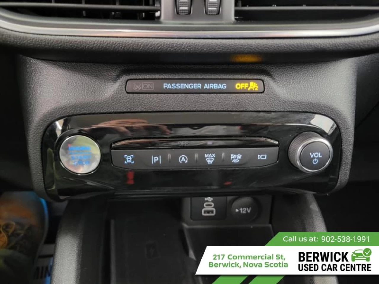 2024 Ford Escape Platinum Main Image