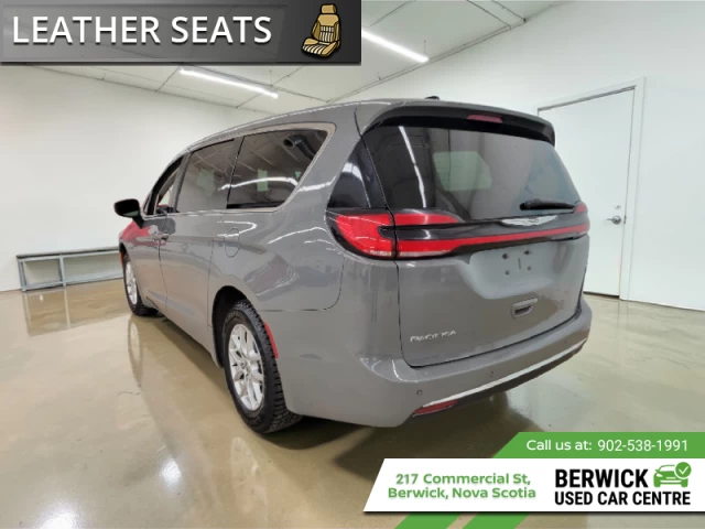 Chrysler Pacifica Touring L 2023