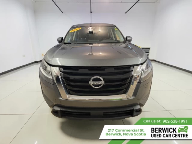 Nissan Pathfinder S 2022