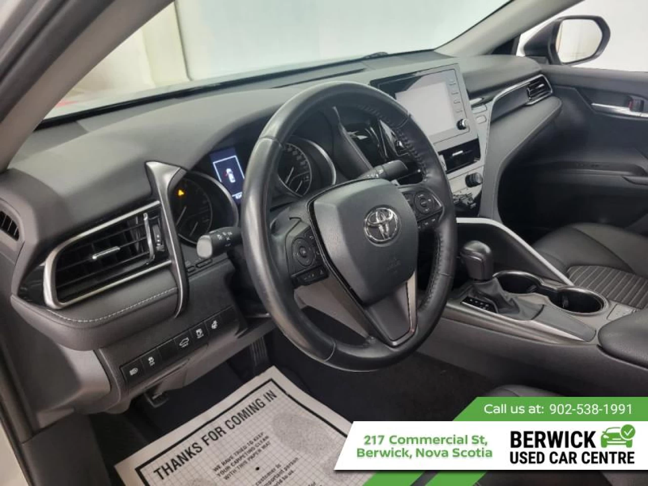 2023 Toyota Camry SE Main Image