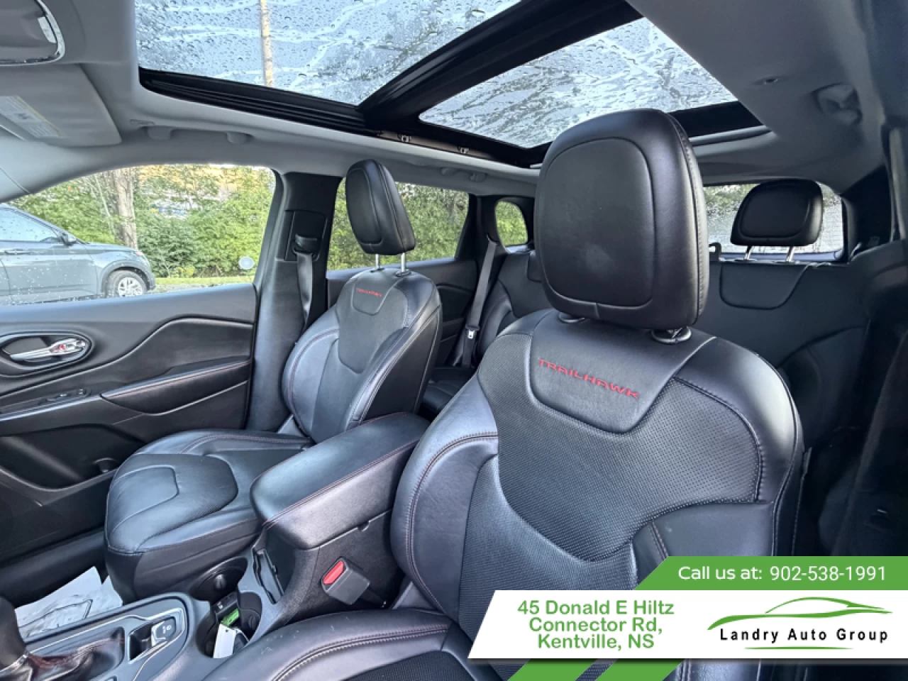 2019 Jeep Cherokee Trailhawk Elite Main Image
