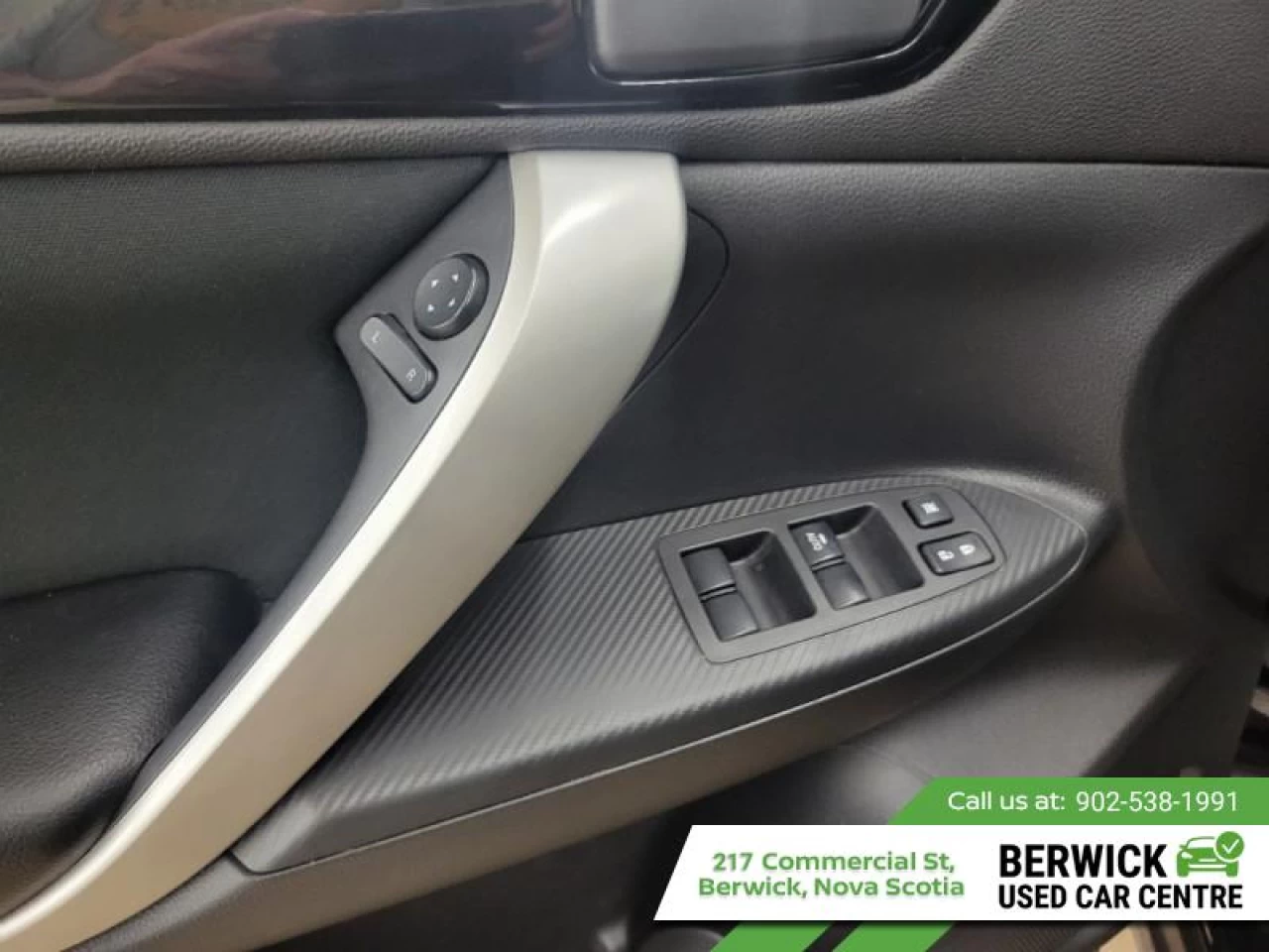 2022 Mitsubishi Eclipse Cross ES Main Image