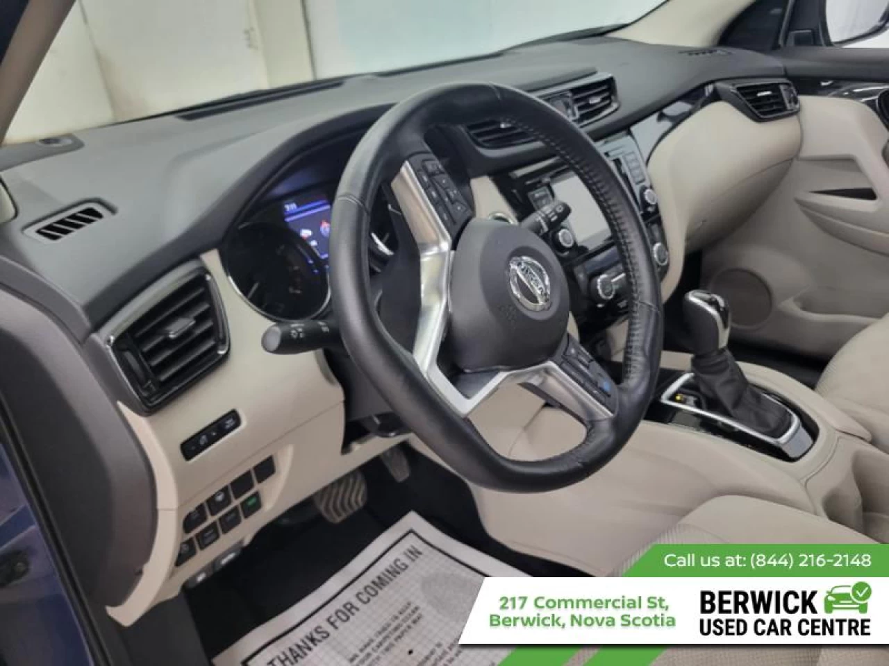2023 Nissan Qashqai SV AWD Main Image