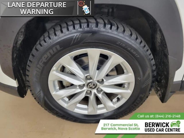 Toyota Corolla Cross LE AWD 2023