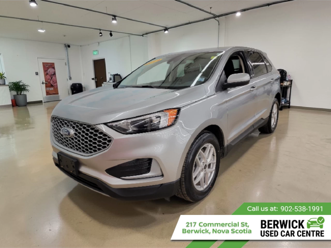 2024 Ford Edge SEL Main Image