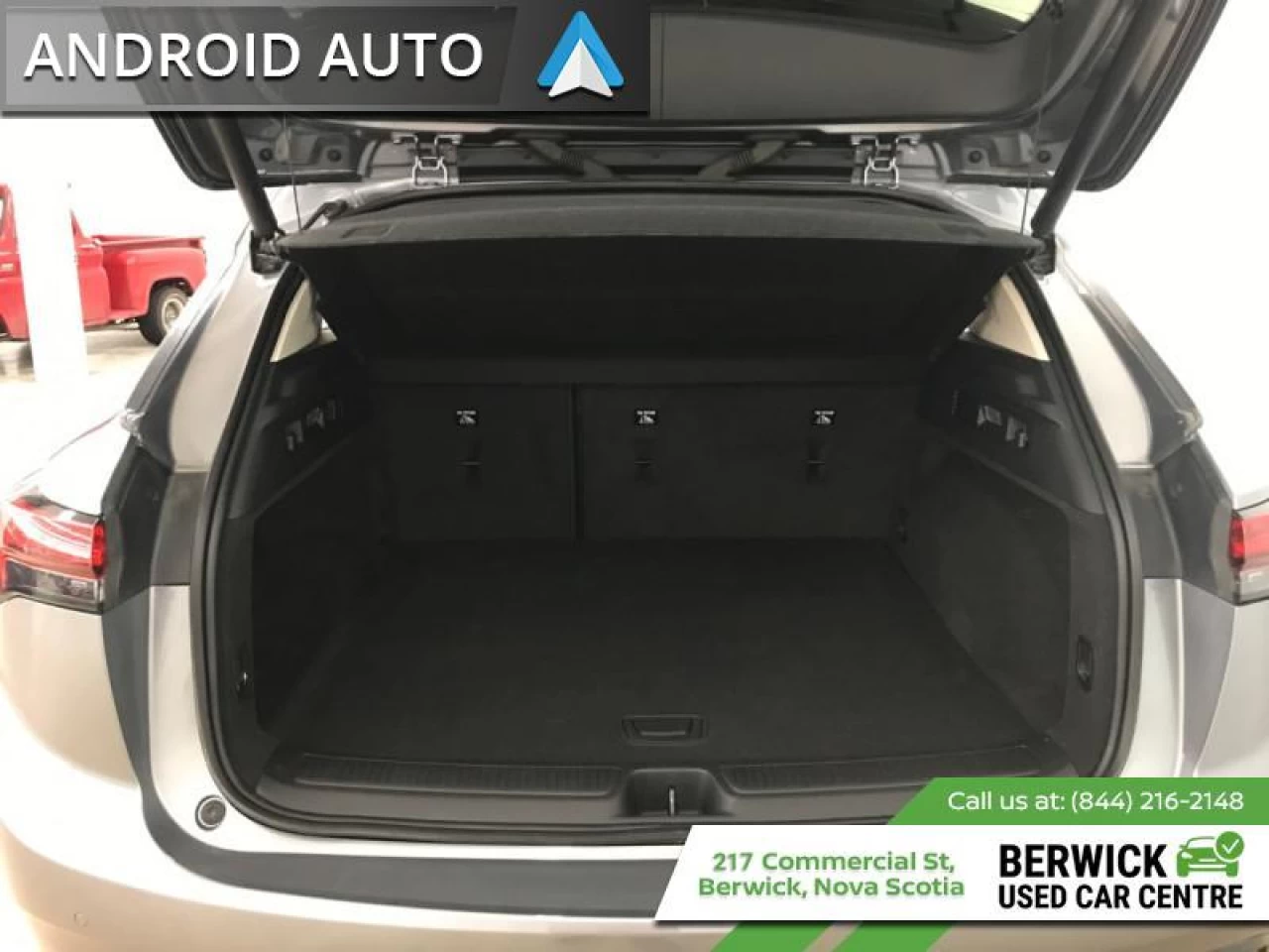 2022 Buick Envision Essence Main Image