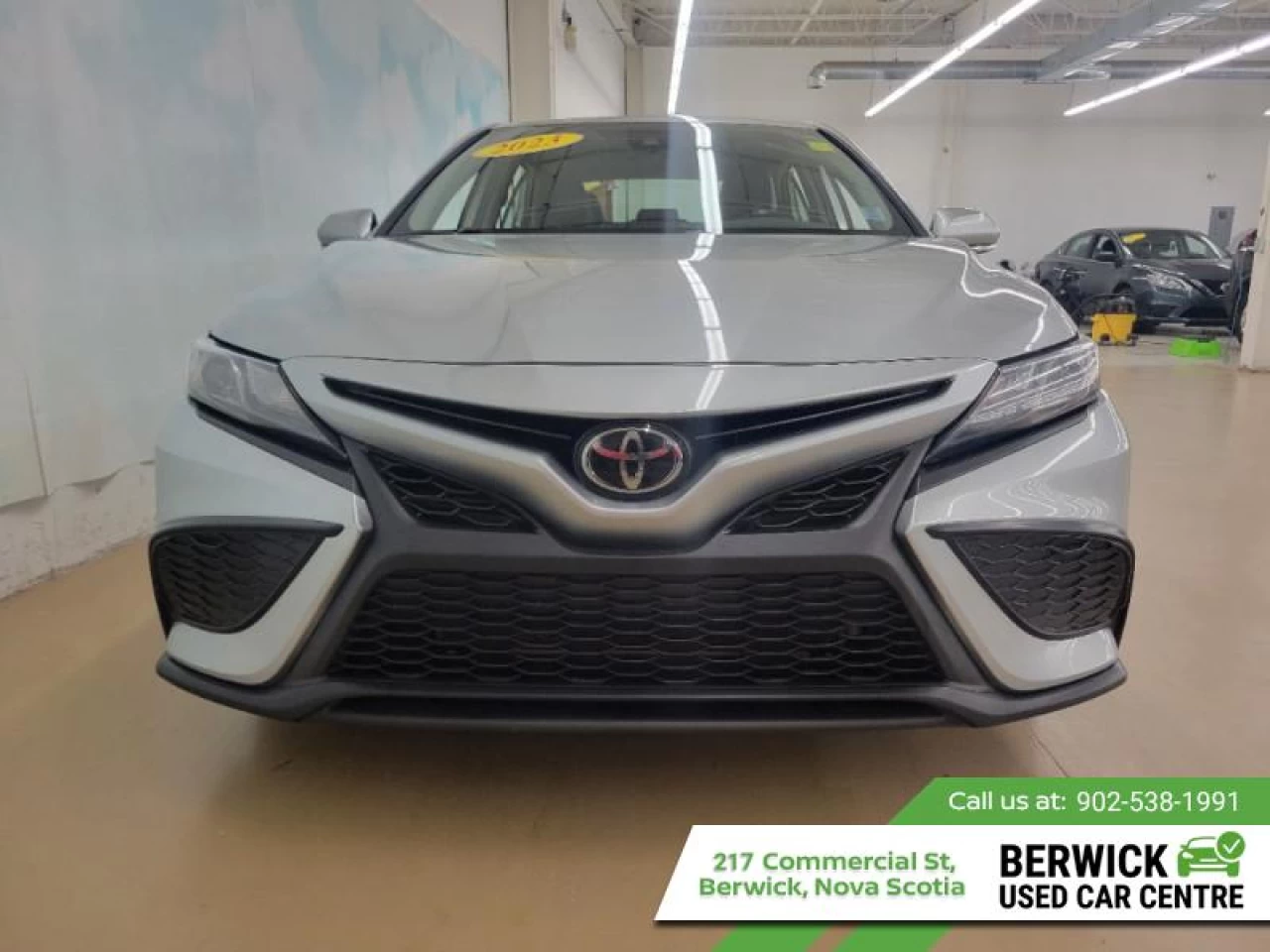 2023 Toyota Camry SE Main Image