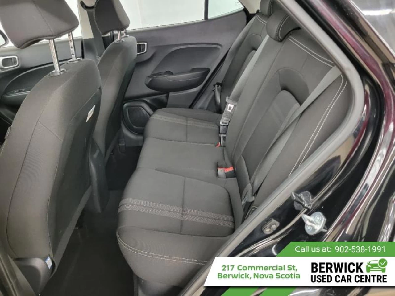 2023 Hyundai Venue Preferred Main Image