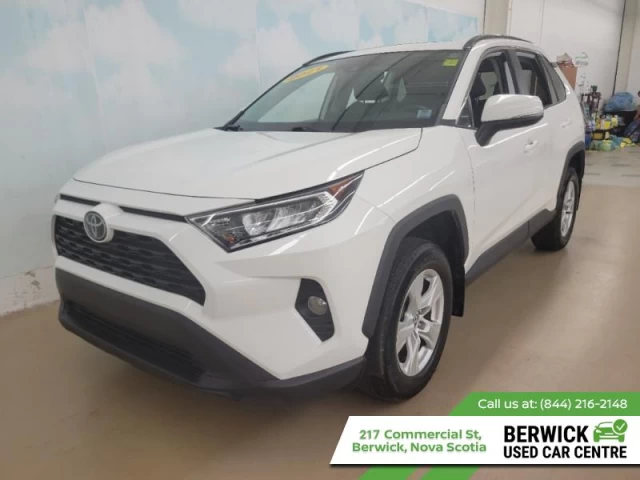 Toyota RAV4 XLE AWD 2021