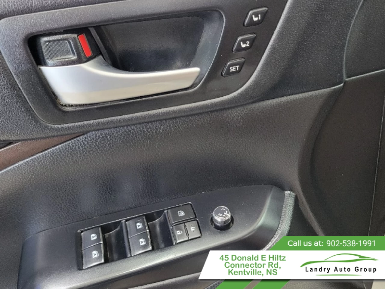 2018 Toyota Highlander Limited AWD Main Image