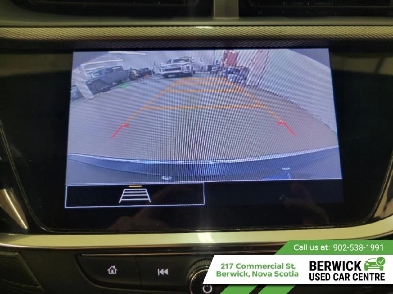 2023 Buick Encore GX Essence Main Image