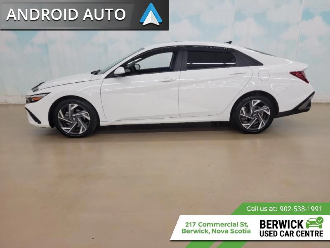 2025 Hyundai Elantra Preferred IVT w/Tech Pkg Main Image