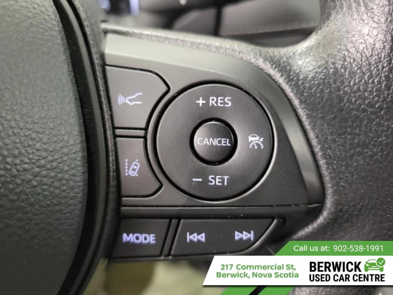 2025 Toyota RAV4 LE Main Image