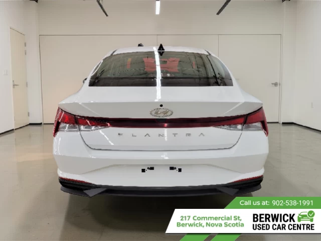 Hyundai Elantra Essential Manual 2021