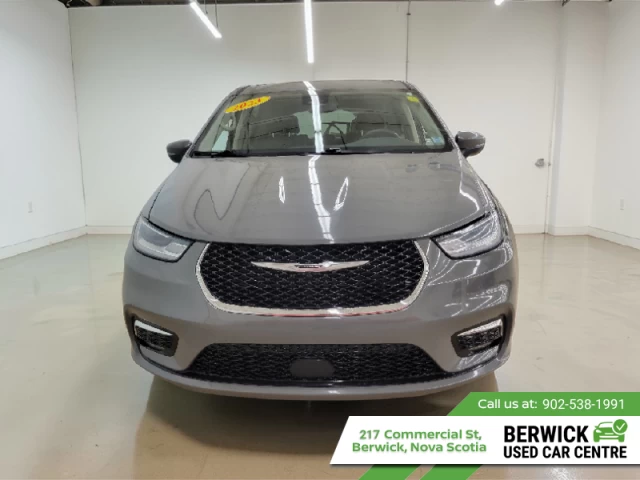 Chrysler Pacifica Touring L 2023