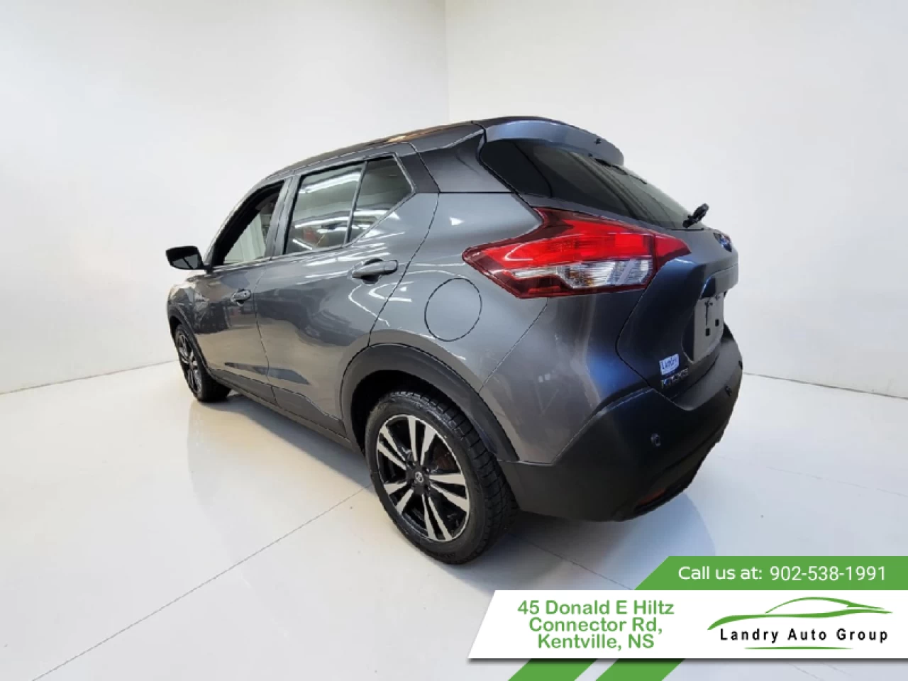 2020 Nissan Kicks SV Main Image
