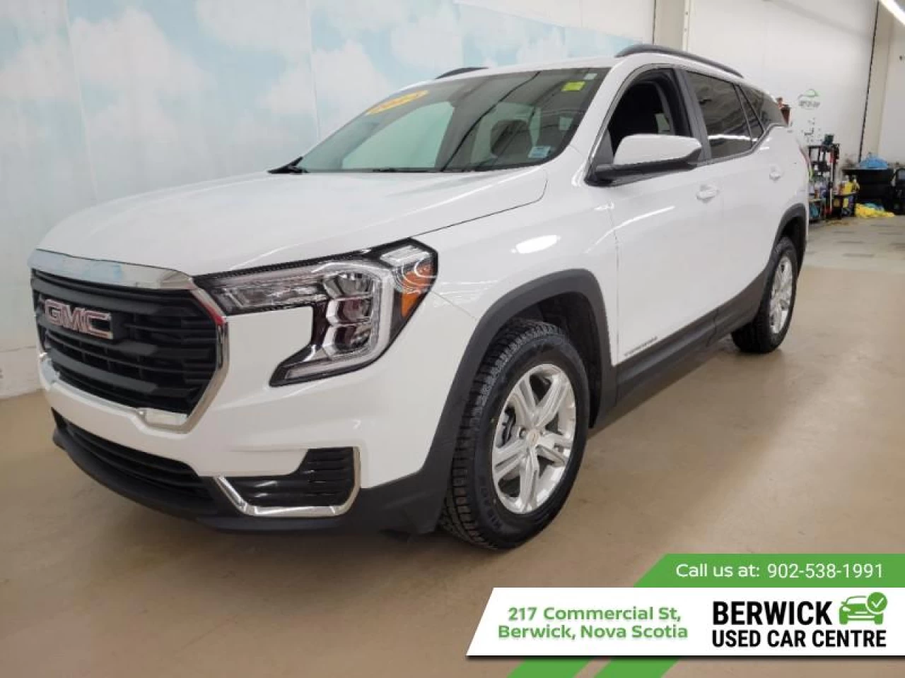 2024 GMC Terrain SLE Main Image