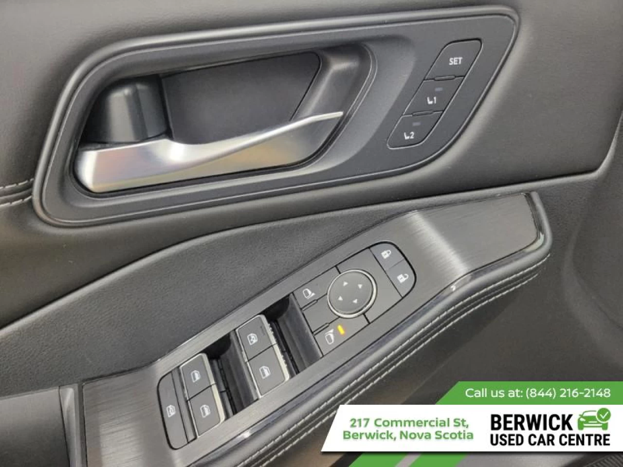 2024 Nissan Rogue SL Main Image