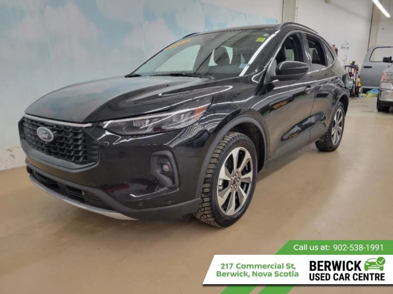 2024 Ford Escape Platinum Main Image