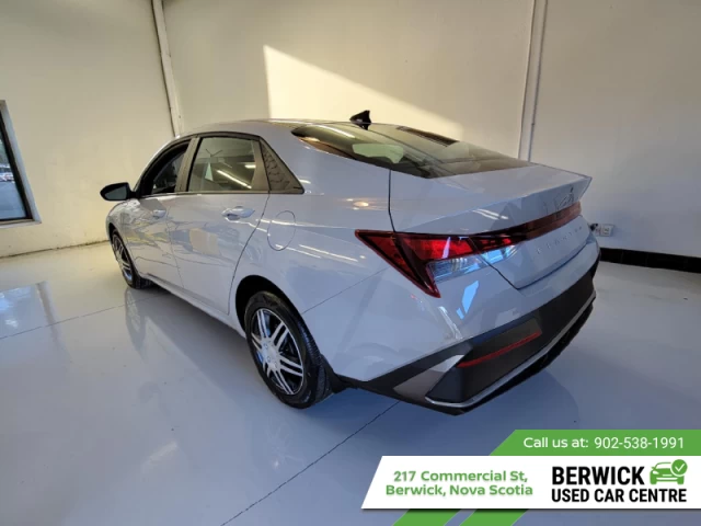 Hyundai Elantra Preferred 2025