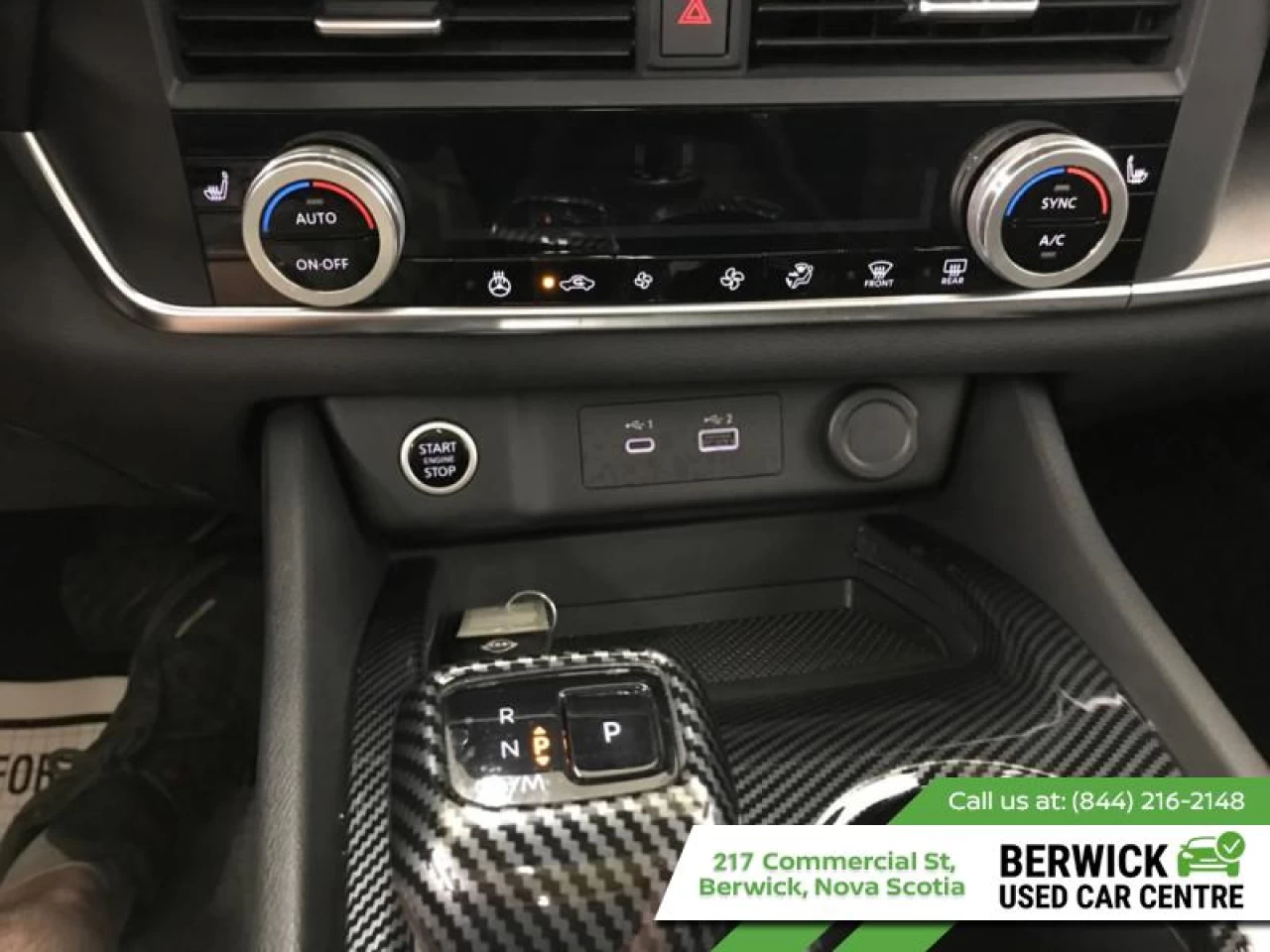 2023 Nissan Rogue SV Moonroof Main Image