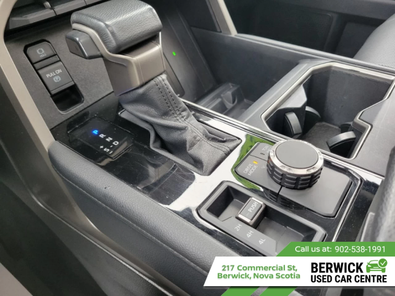 2022 Toyota Tundra Limited Main Image