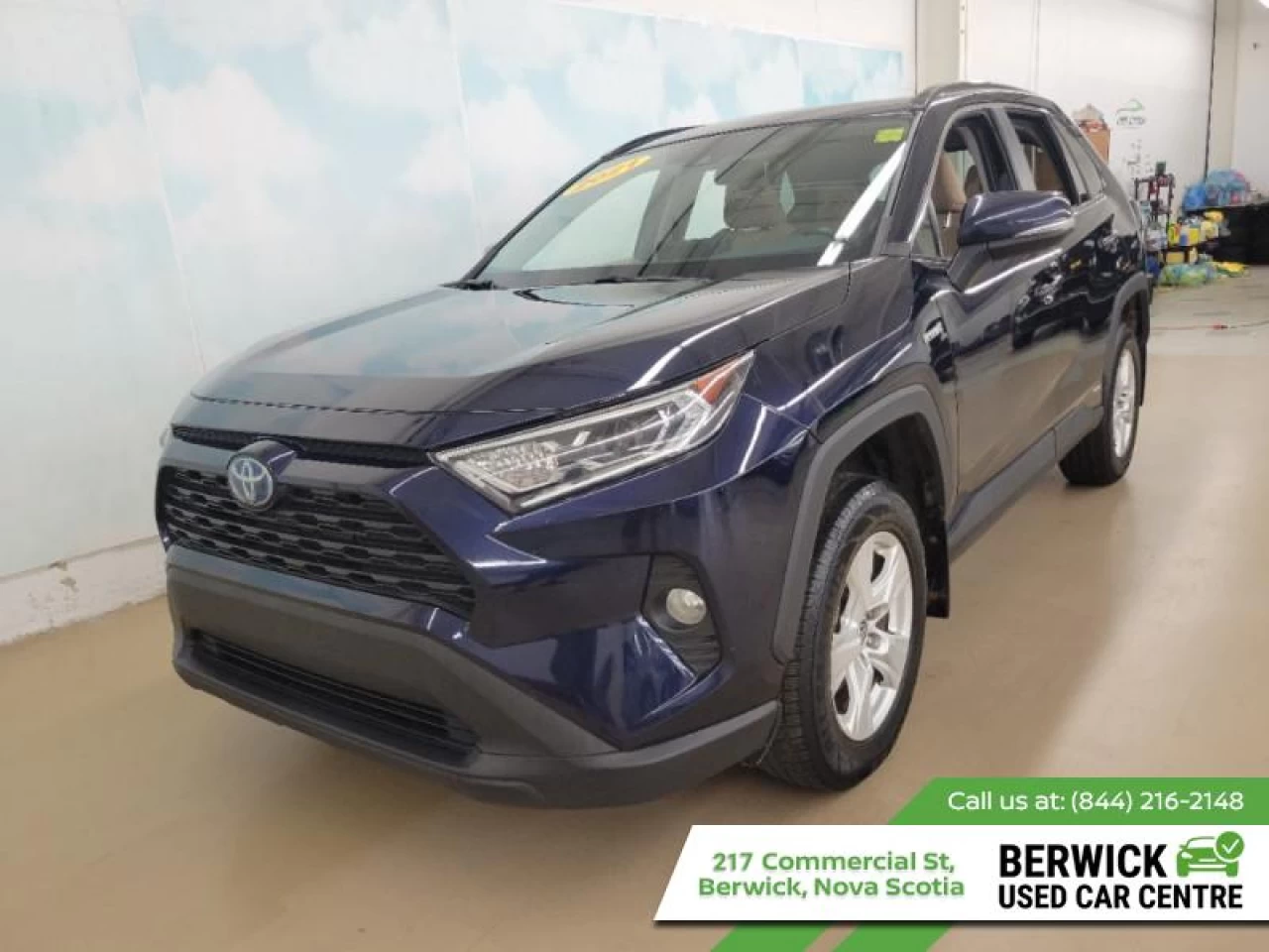2021 Toyota RAV4 Hybrid XLE Main Image