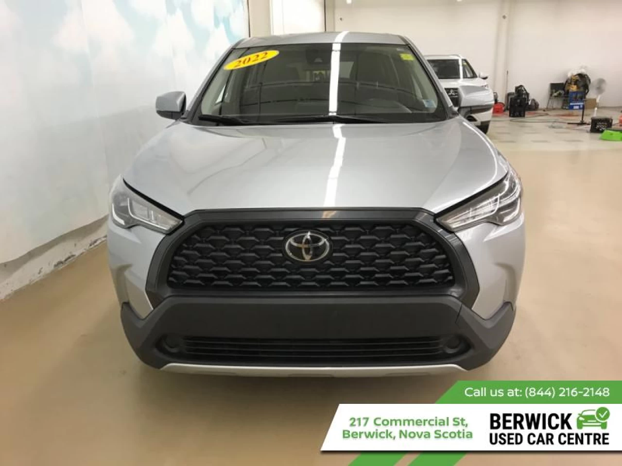 2022 Toyota Corolla Cross LE AWD Main Image