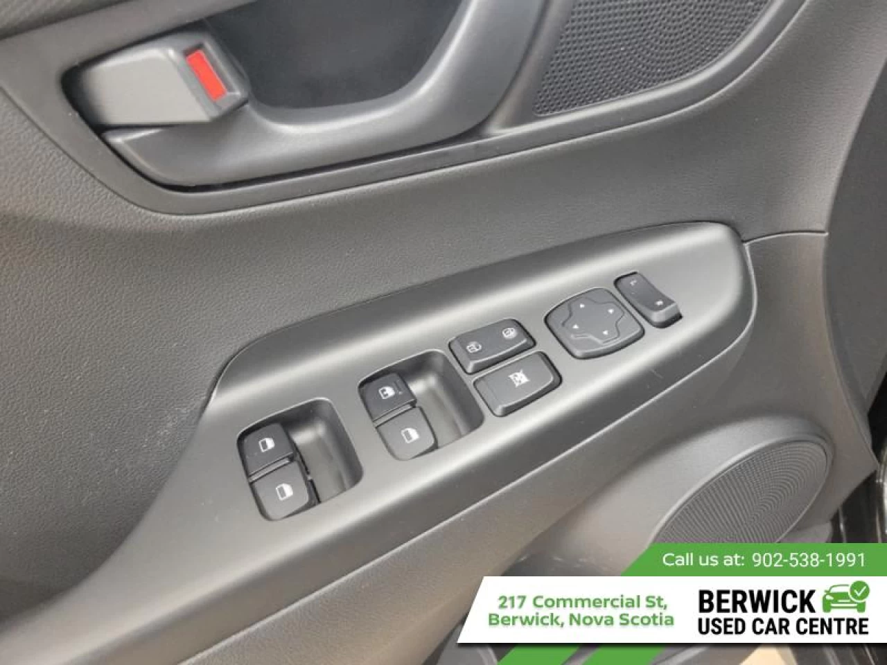 2020 Hyundai Kona 2.0L Essential AWD Main Image