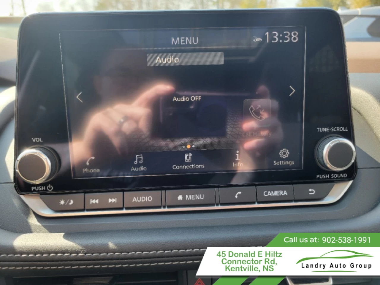 2023 Nissan Rogue SV Moonroof Main Image