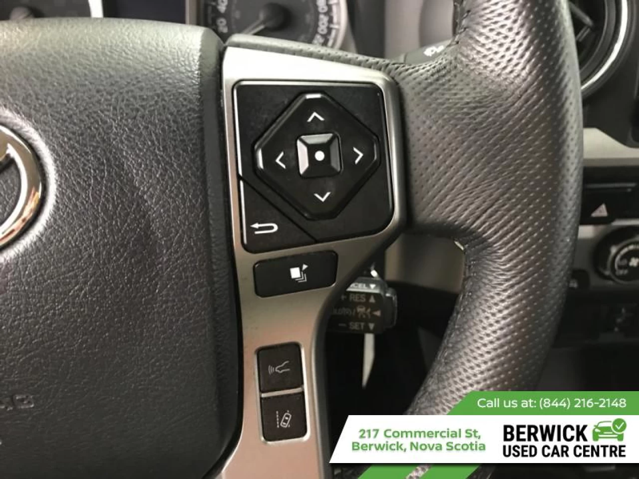 2020 Toyota Tacoma SR5 Main Image