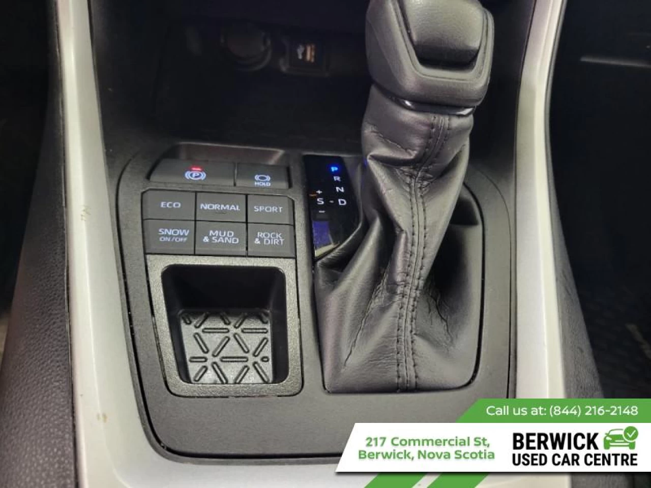 2024 Toyota RAV4 LE Main Image