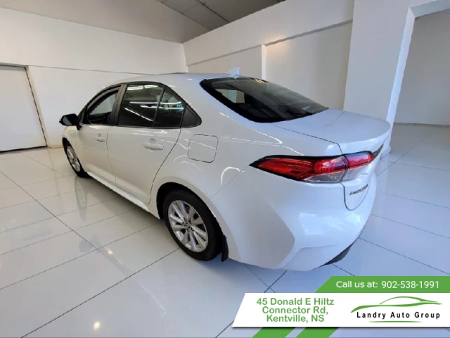 Toyota Corolla LE 2024