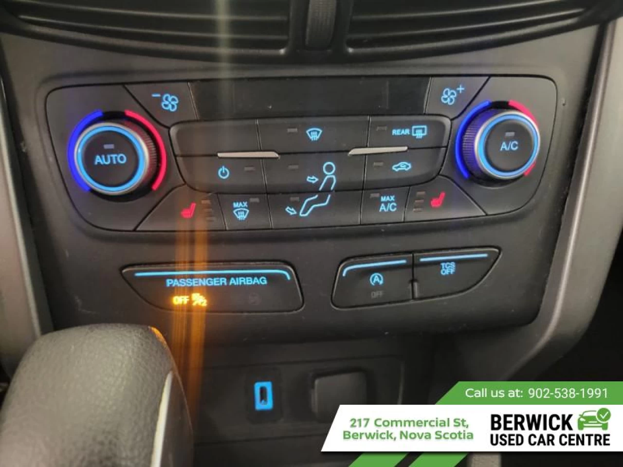 2018 Ford Escape SE Main Image