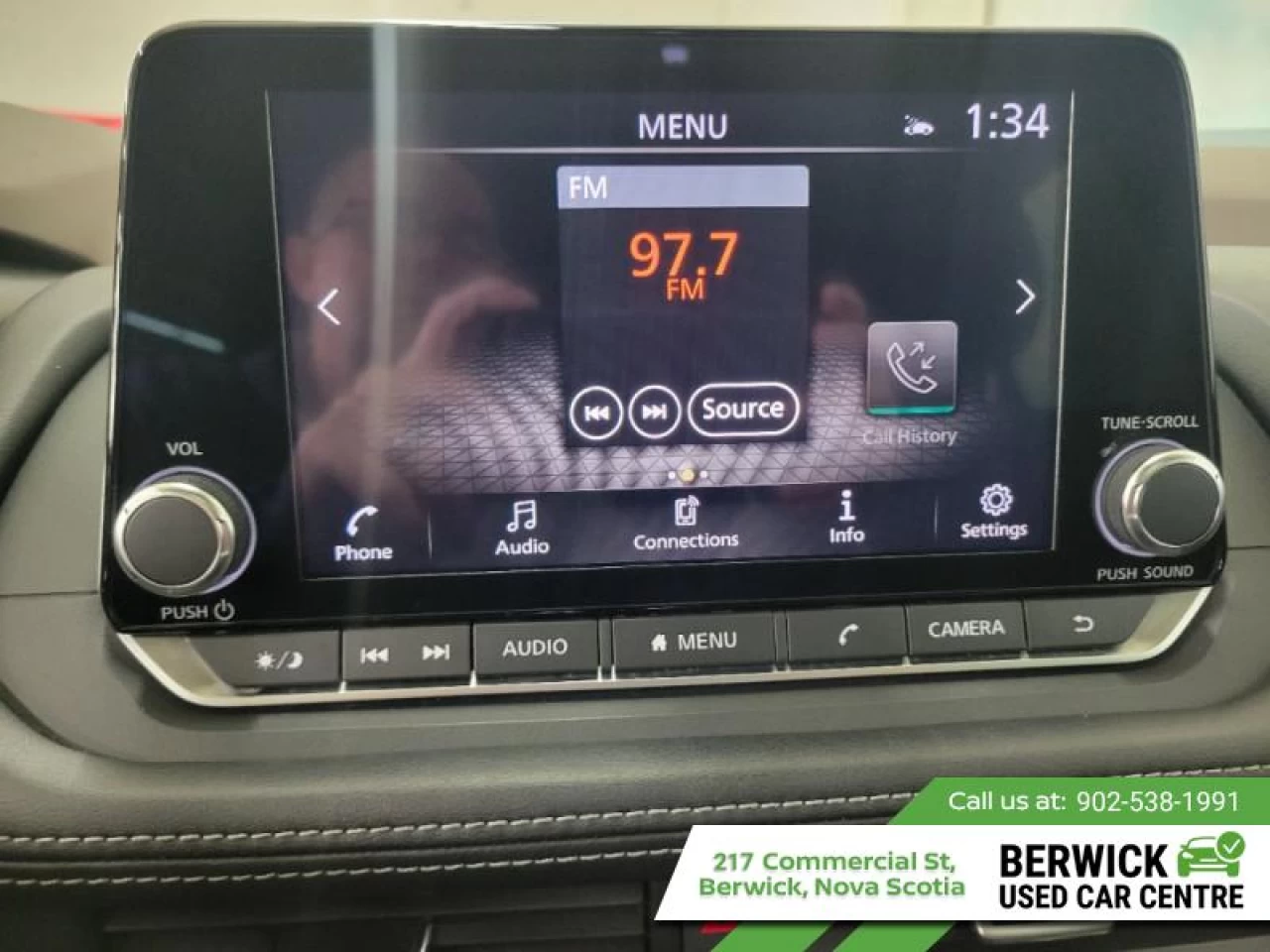 2023 Nissan Rogue SV Moonroof Main Image