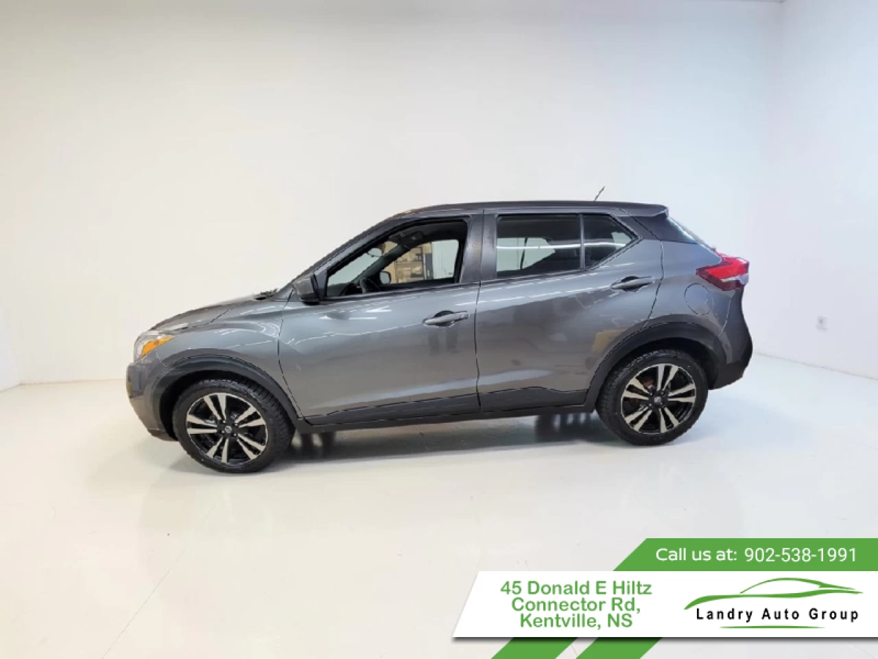 2020 Nissan Kicks SV Main Image