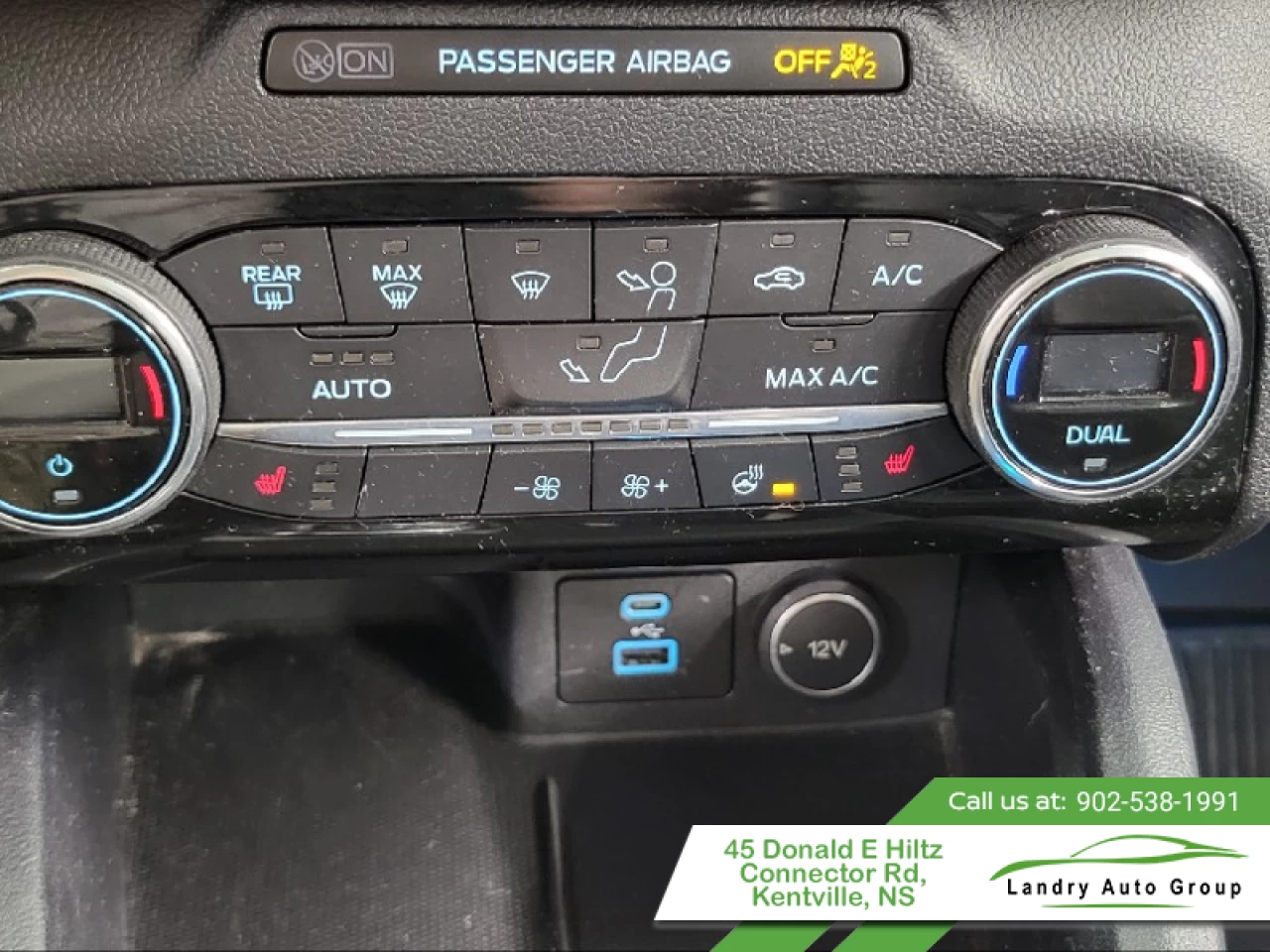 2021 Ford Escape titanium Main Image