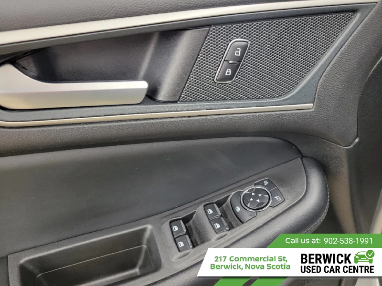 2024 Ford Edge SEL Main Image