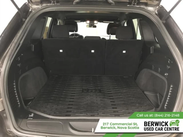 Jeep Grand Cherokee Laredo E 2019
